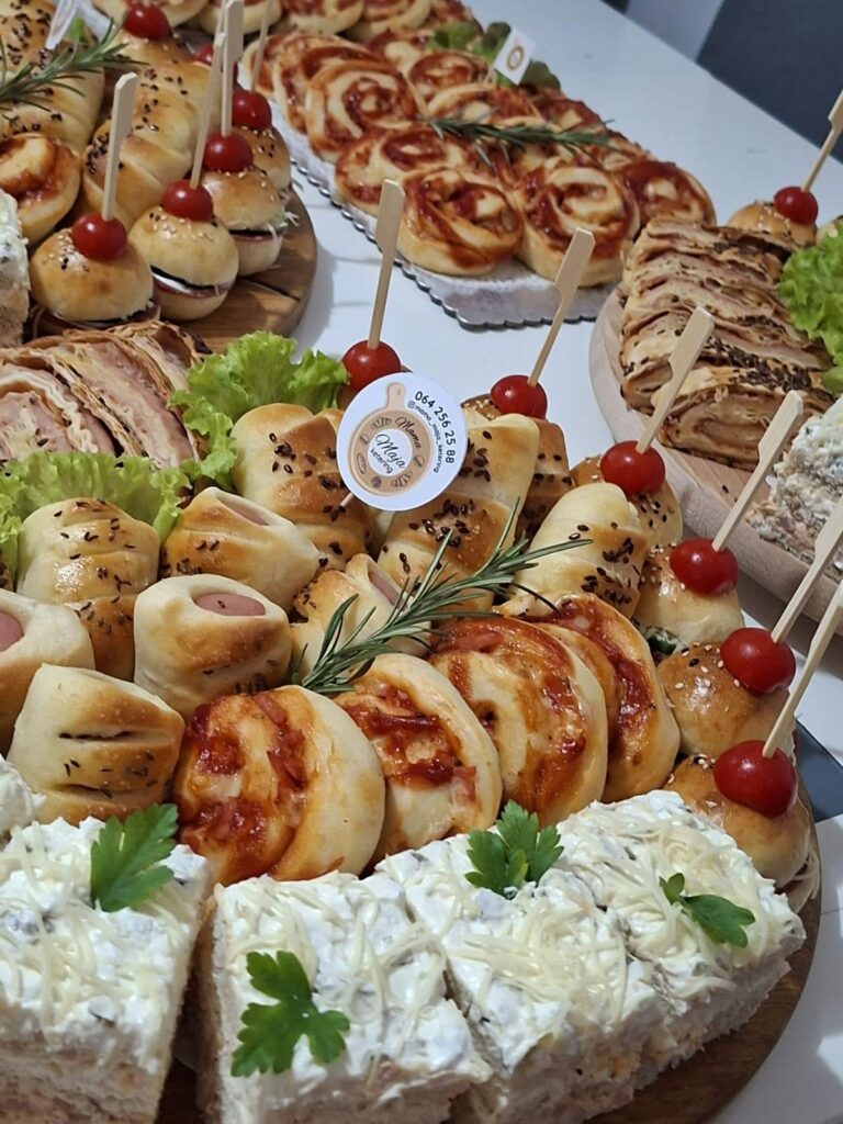 Mini peciva za slave – ketering u Zrenjaninu